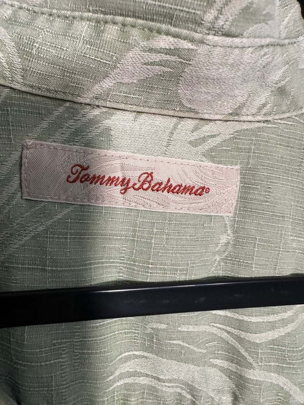 Tommy Bahama Men's 2XB 100% Silk Sage Green Jacquard Floral Hawaiian Camp Shirt - Picture 3 of 6